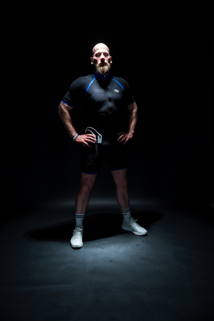 Dennis Kolwey aufrecht stehend nach dem Training